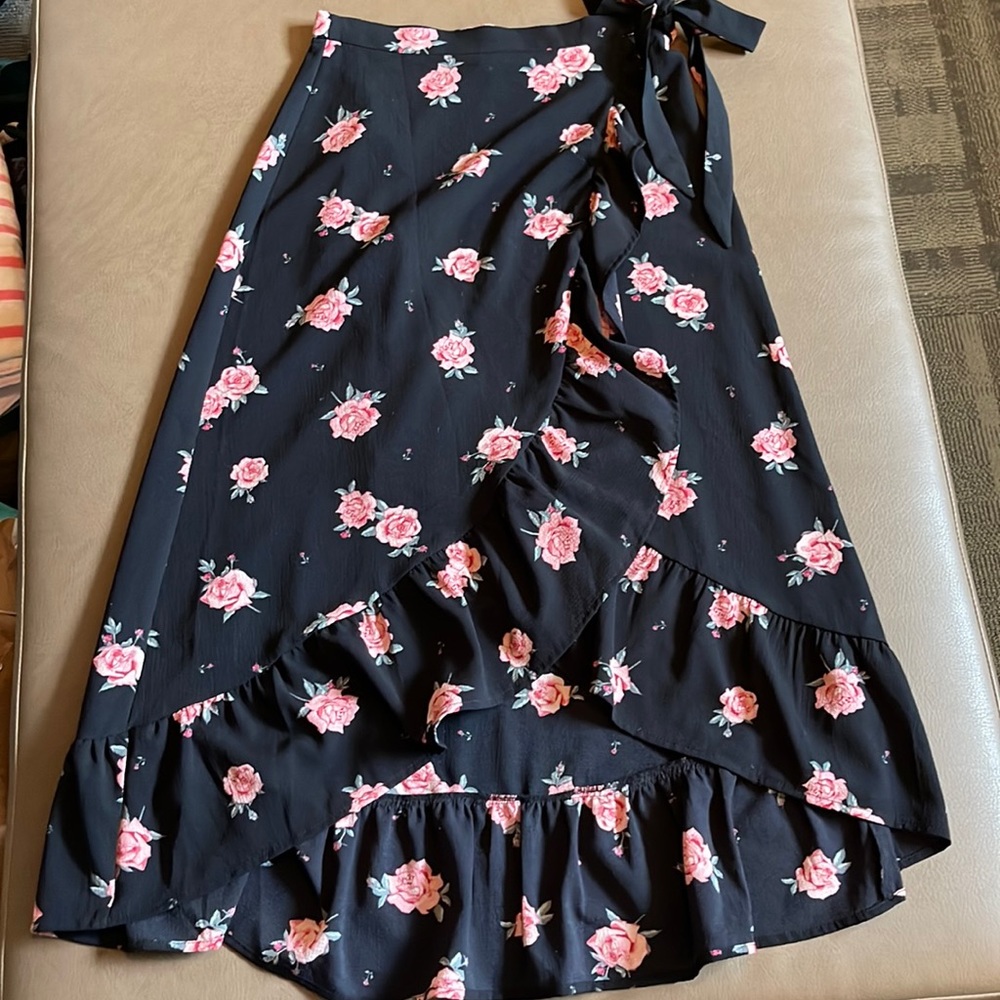 Black floral wrap skirt with ruffle